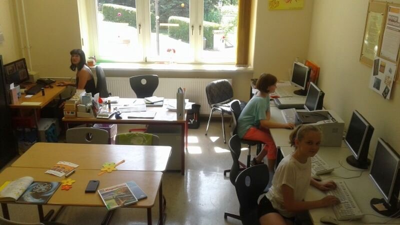 schulbibliothek_800x450